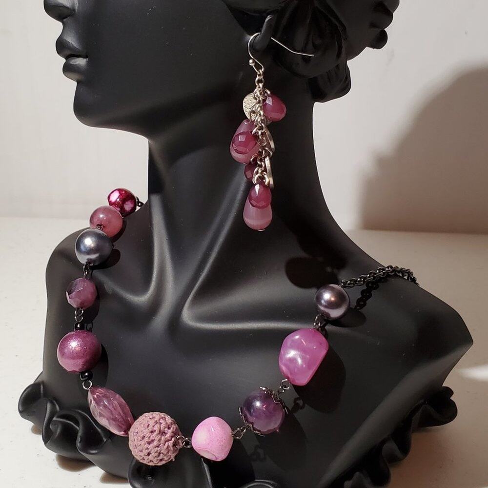 Unbranded Fuchsia Beaded Necklace Earring Costume Jewelry Set - Picture 7 of 11